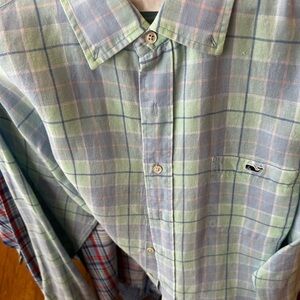 Xxl vineyard vines linen shirt.